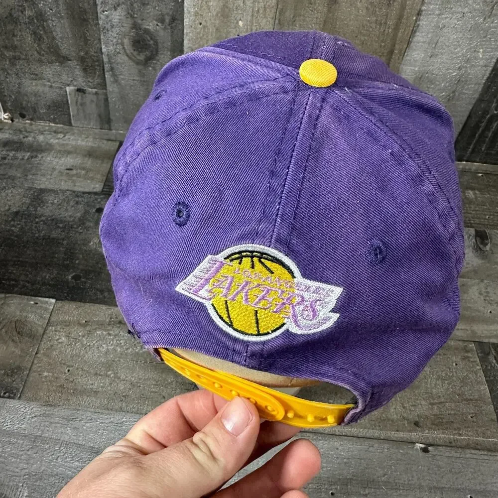 NBA‎ Los Angeles Lakers SnapBack Hat Cap New Era Purple Hardwood Classics